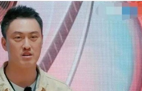 揭秘现代军事训练:真实野战直播背后的故事